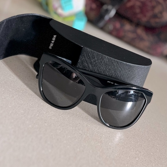 Authentic Prada Catwalk Sunglasses - Picture 6 of 8